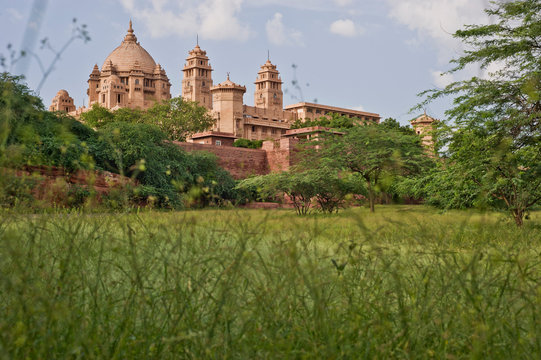 Garden that sorrounds the Umaid Bhawan Palace