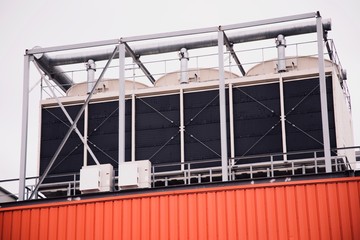  Cooling tower with fans