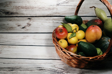Obraz na płótnie Canvas fruit basket on a still life