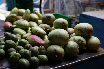 Essen auf dem markt in victoria auf seychellen