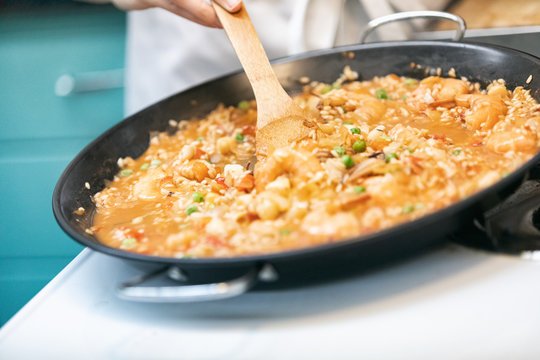 Class: Close Up Of Paella In Pan