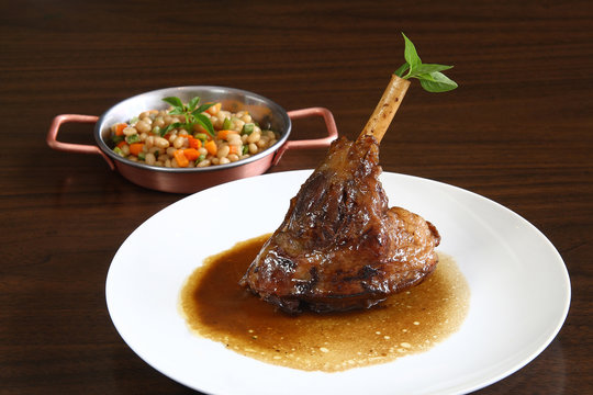 lamb stinco with light beans