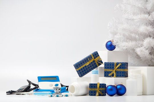 Stethoscope, medical devices and Christmas decorations.