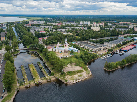 Aerial view of Annunciation cathedral by Neva river against cloudy sky in Shlisselburg, Russia