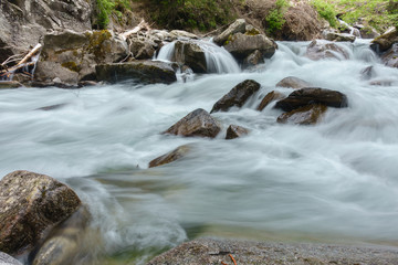 Wildbach im tiroler Zillertal in &Ouml;sterreich
