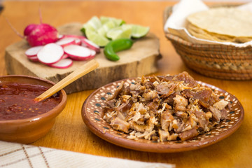 tacos de carnitas de puerco