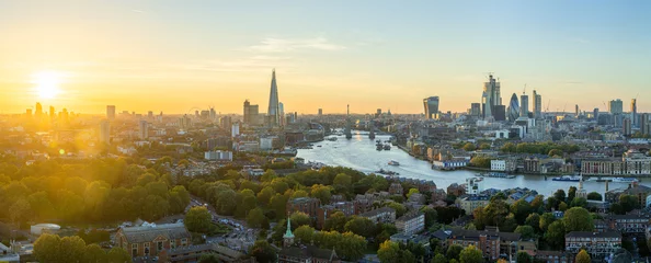 Poster Luchtfoto van de City of London bij zonsondergang © Daniel