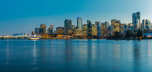 Beautiful panorama view on Vancouver Downtown view from Stanley Park - obrazy, fototapety, plakaty