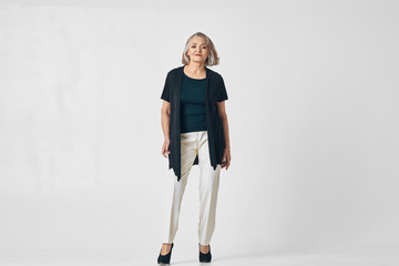 woman with crutches © SHOTPRIME STUDIO