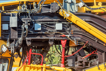 Parts and details inside of the machine.