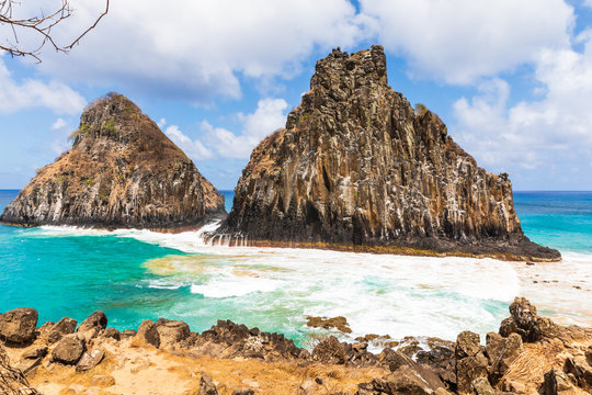 Beautiful view of Two Brothers Mountain (Morro dos Dois Irm&atilde;os in Portuguese) from the most popular viewpoint in Fernando de Noronha, Brazil
