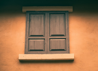 Obraz premium Old windows in retro style