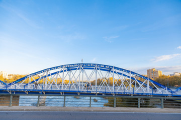 Fototapeta na wymiar Zaragoza November 29, 2019, iron bridge in Zaragoza city