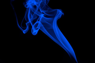 single colored smoke photo against balck background