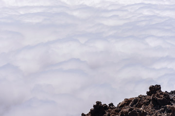 Mar de nubes desde el Teide, volcan situado en Tenerife, Islas Canarias, España.