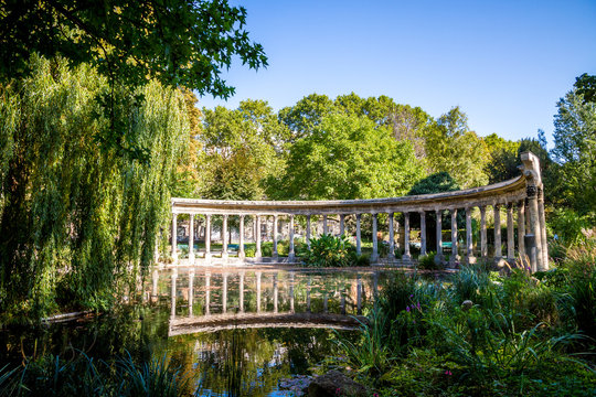 Corinthian colonnade in Parc Monceau, Paris, France