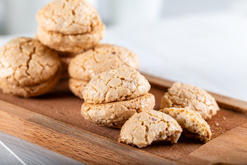 Acibadem kurabiyesi is a traditional Turkish biscuit made of bitter almonds, sugar and egg whites. 