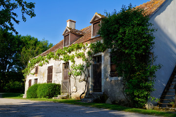 Fototapeta na wymiar Apremont-sur-Allier village in France