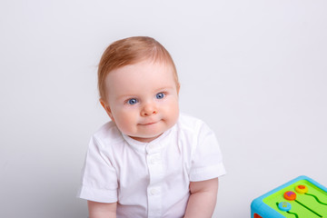 Fototapeta na wymiar portrait of child smiling isolated on white background