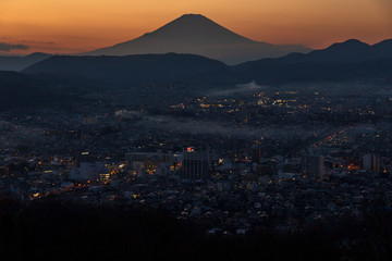 富士山と秦野市
