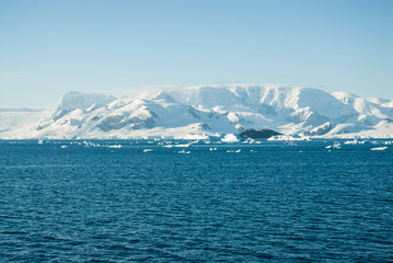 Fototapeta na wymiar Sea and mountains landscape in Antarctica