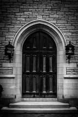 Fototapeta na wymiar entrance to the cathedral