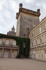 Fototapeta premium Turm am Palast in Uzes