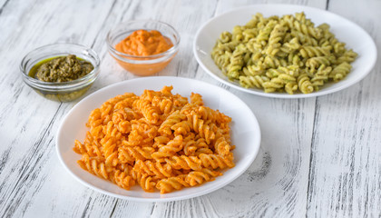 Fusilli with traditional and tomato pesto