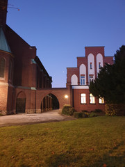 Lutherkirche in Mülheim an der Ruhr (Speldorf) mit Gemeindehaus