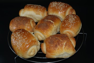 hot cross buns with sesame seeds