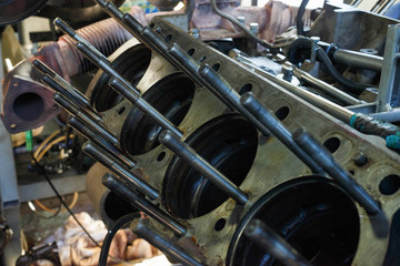 Engine cylinders diesel generator set without sleeves.