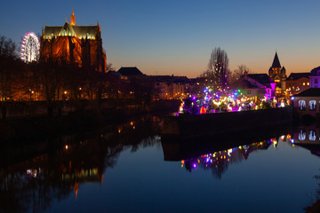 Fototapeta na wymiar Illumination de Metz - Noel 2019