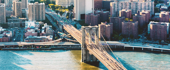 Fototapeta na wymiar Brooklyn Bridge over the East River in New York City