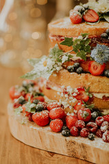 Pièce montée généreuse et fruitée pour les fêtes