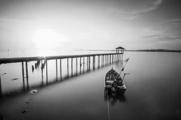 Photo sur Aluminium Noir et blanc Photo longue exposition de paysage marin en noir et blanc.