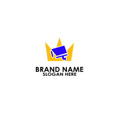 Obraz premium logo king with icon camera cctv vector design