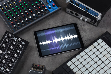 Recording music with tablet and electronic music instruments