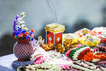 Traditional  wedding ceremony in Hinduism : Decoration on table 