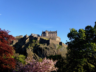 The Edinburgh Castle on a clear day