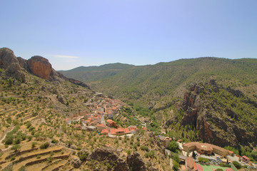 Fototapeta na wymiar Mirador del Diablo, Ayna, Albacete, España