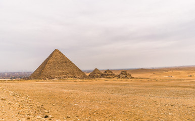 Fototapeta na wymiar the pyramids in giza Cairo Egypt
