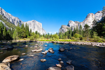 Fototapeta na wymiar Parque natural Yosemite