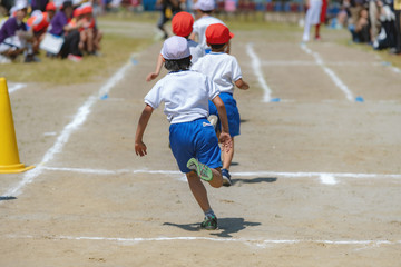 運動会 かけっこ風景