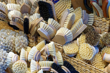 Sortiment unterschiedlicher Bürsten