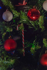  Christmas tree decorations: Christmas balls and lights