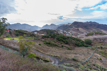 Vista del valle de La Laguna desde el Mirador de la Jardina (Tenerife, Islas Canarias - España).