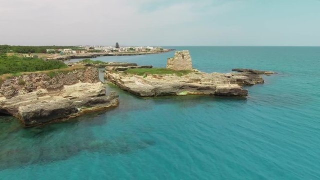 Torre Mozza scogliera in Salento