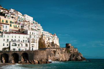 Fototapeta na wymiar Casas de Amalfi, costiera amalfitana italiana