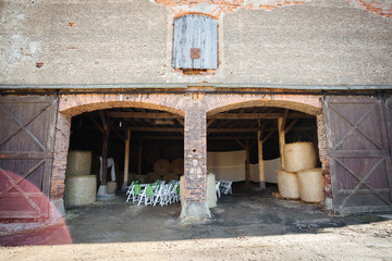 Fototapeta na wymiar wedding location in a barn