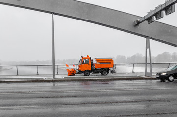 Schneepflug, Winterdienst Stadt Dresden - Winter Schnee, Räumen, Streuen, Schieben, Enteisen